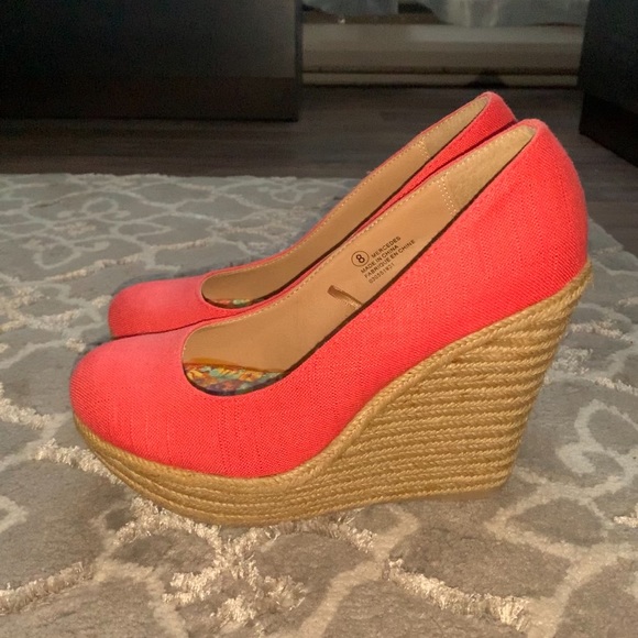 Wedge Shoes - Picture 2 of 3